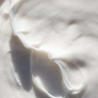 sanctuaire-sade-baron-body-cream-texture